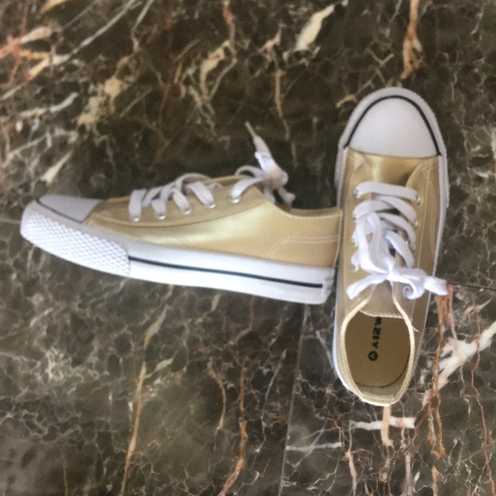 Ariwalk Sneakers
